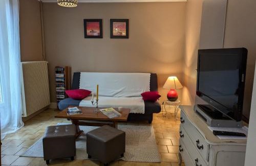 Villemurlin House | Gîte charmant en Sologne : balades, pêche, visites de châteaux, animaux bienvenus - FR-1-590-100