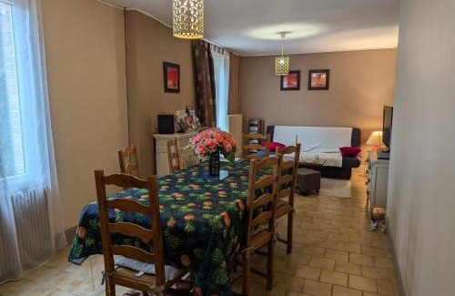 Villemurlin House | Gîte charmant en Sologne : balades, pêche, visites de châteaux, animaux bienvenus - FR-1-590-100