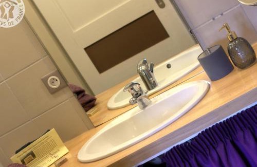 Sainte-Croix-en-Jarez House | Gîte Chartreuse Authentique, Animaux Acceptés - FR-1-496-136