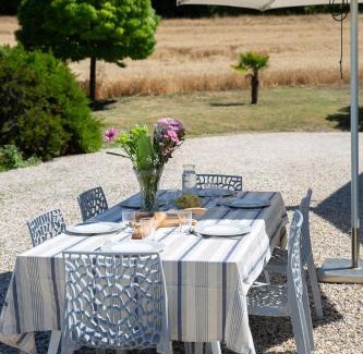 Saint-Bonnet-sur-Gironde House | Gîte Chelona Marginata - calme & vue - Chelona'Loc