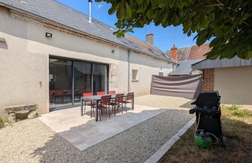 Tavers House | Gîte Climatisé avec Jardin à Tavers - FR-1-590-582