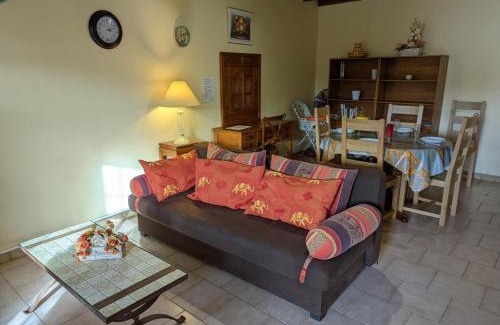 Salles-Lavalette House | Gîte communal avec jardin près du Périgord, animaux admis - FR-1-653-177