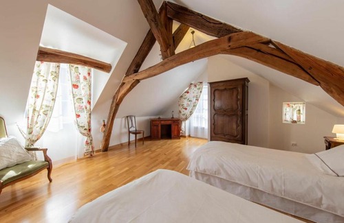 Courcelles House | Gîte Courcelles, 5 pièces, 8 personnes - FR-1-590-19