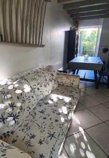 Corbelin House | Gîte de charme entre campagne et montagne