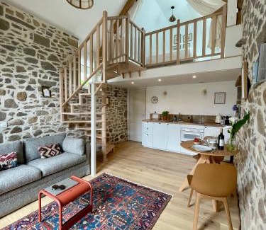 Flamanville House | Gîte de charme & jardin exceptionnel à 800 m de la mer