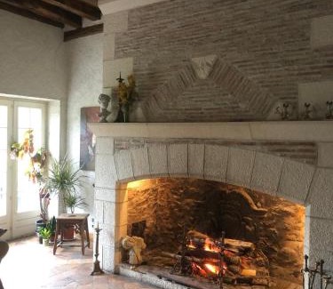 Rogny-les-Sept-Ecluses House | Gîte de charme - La Boursicauderie