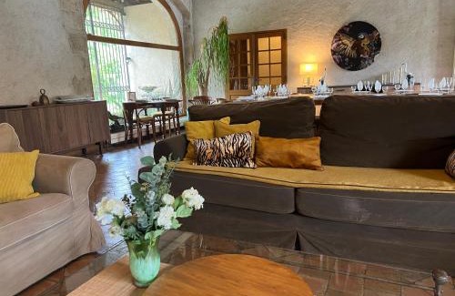 Rogny-les-Sept-Ecluses House | Gîte de charme - La Boursicauderie