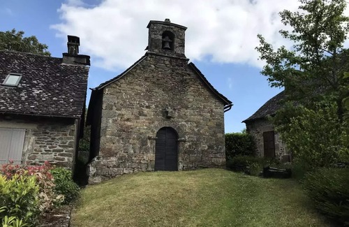 Saint-Merd-de-Lapleau Villa | Gîte de France Le Rouzeyrol 3 ears - Gîte de France 12 people