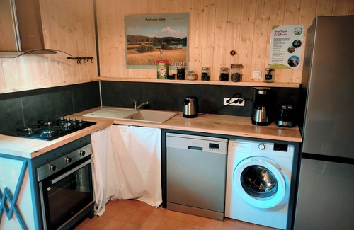 Rosay House | Gîte de l'Arbre-Lune, Jura craftsmanship