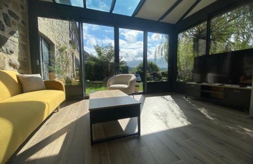 Cantoin House | Gîte de Vareilles