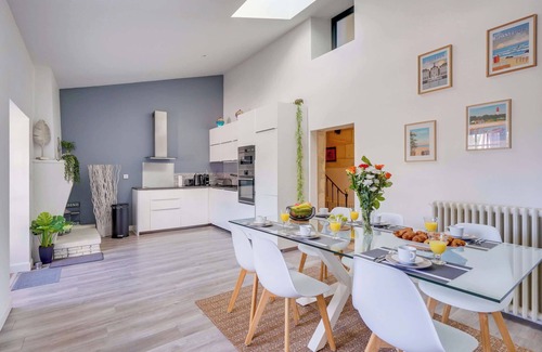 Saint-Aignan Villa | Gîte des Coteaux - Maison familiale avec piscine