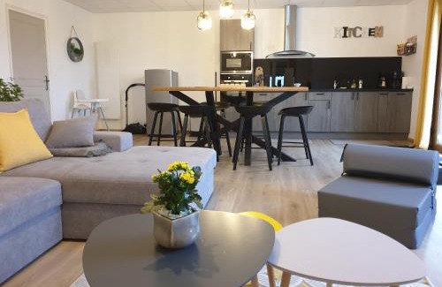 Etreaupont House | Gîte domaine de la galopade