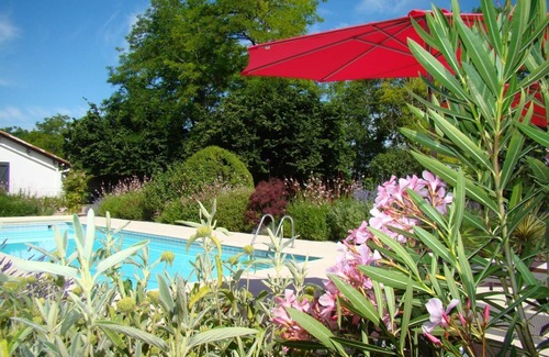 Lussac House | Gîte du Domaine du Roc