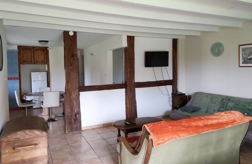 Bellefontaine Apartment | 🌲 Gîte du Lutin Boname : Calme, Jardin & Randonnées aux Portes des Vosges