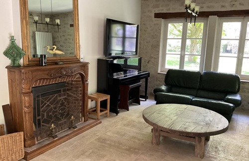 Dordives House | Gîte du Moulin du Mez, Idéal Pour les Amoureux de la Nature