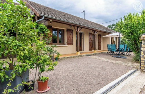 Saint-Vincent-Bragny House | Gîte du Vieux Marronnier