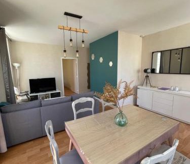 Saint-Bris-le-Vineux Apartment | Gîte du vignoble proche de Chablis