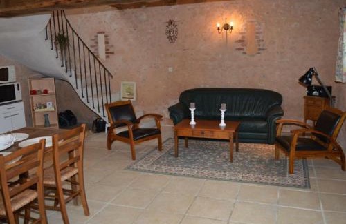 Nazelles-Negron House | Gîte familial avec piscine au cœur des châteaux de la Loire - FR-1-381-7