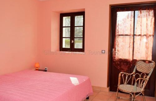 Chemille-sur-Indrois House | Gîte familial près du lac, 7 pers, jardin clos - FR-1-381-375