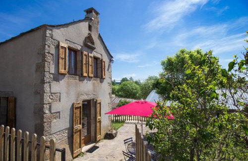 Saint-Frezal-d'Albuges House | Gîte Gîtes de France 2/4 personnes à la Peyre