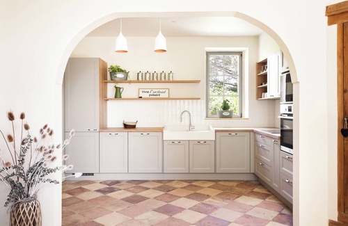 Capian House | Gîte Glycine for 8 people, jacuzzi and sauna