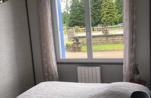 Gesvres Other | Gîte in an artist's house: Lilium Sauvagere in Gesvres