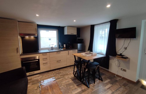 Benfeld House | Gîte, jacuzzi, sauna, love room, Christmas markets