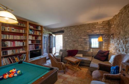 Saint-Sauveur-de-Cruzieres House | Gîte l'olivier au mas Dujau