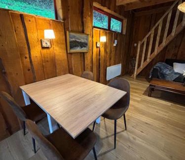 Nistos House | Gîte La Forêt du Domaine des Aguilès