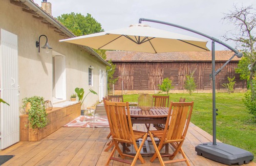 Saint-Pierre-d'Eyraud House | Gîte La Marchande/Cœur du Périgord Vue Dordogne