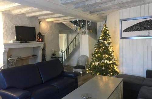 Chemire-en-Charnie House | Gîte LE LOGIS De La CHARNIE Confort pour 14 personnes à Chemiré-En-Charnie