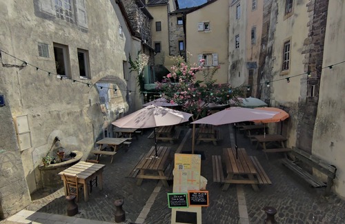 Florac Apartment | Gîte le Milan, en Plein Cœur de la Magnifique Petite Ville de Florac