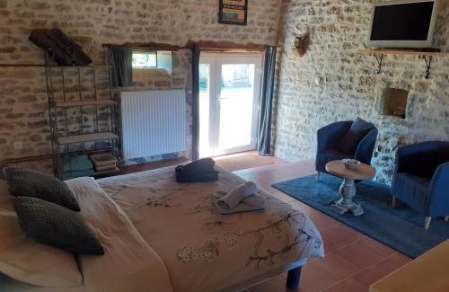 Alluy House | gîte le tilleul de la Fontaine