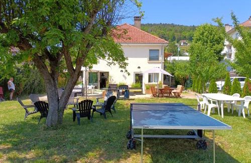 Baume-les-Dames Apartment | Gîte les Dames du Quint 3 étoiles