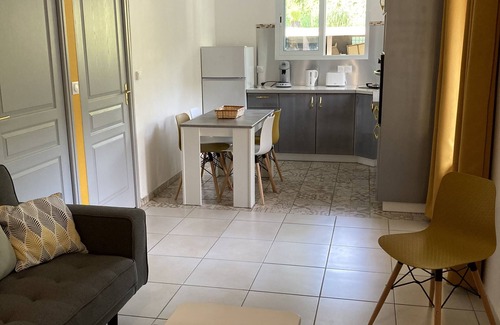 Pointe-Noire House | Gîte Malou II, Peaceful country house