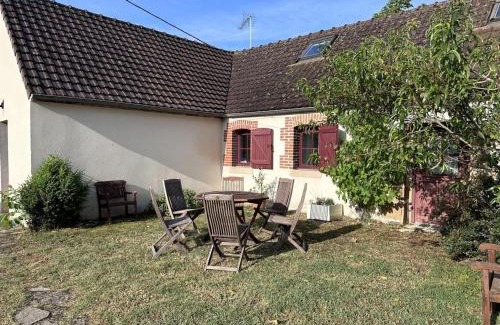 Toulon-sur-Allier House | Gîte paisible avec poêle à bois proche réserve naturelle - FR-1-489-463