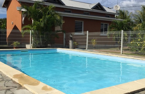 Lamentin Cottage | Gîte Papaye · RESIDENCE LES KALBASSIERS