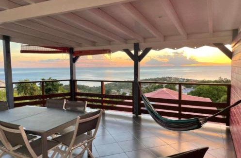 Vieux-Habitants House | Gîte Passion Kréyol, Vue mer et montagne, SPA privé