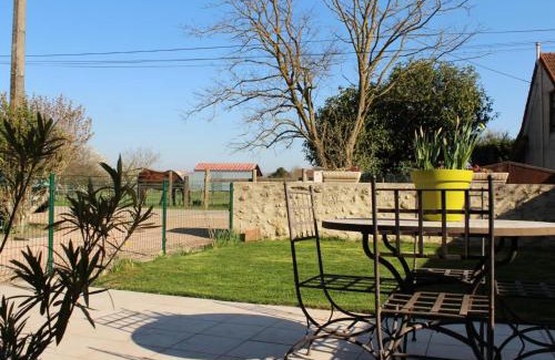 Barberier House | Gîte Rénové avec Terrasse, Animaux admis - FR-1-489-138