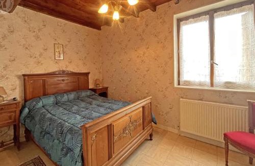 Saint-Heand House | Gîte rural à Saint-Héand avec jardin privé et animaux admis - FR-1-496-144