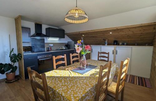 Fresse-sur-Moselle House | Gîte rural Vosges, 6 pers., WiFi, parking, vélos bienvenue - FR-1-589-760