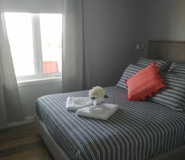 Sainte-Madeleine-de-la-Riviere-Madeleine Bed & Breakfast | Gîte Shoreline de la terre à la mer