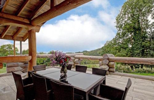 Saint-Jean-Soleymieux House | Gîte spacieux avec jacuzzi dans les Monts du Forez - FR-1-496-313