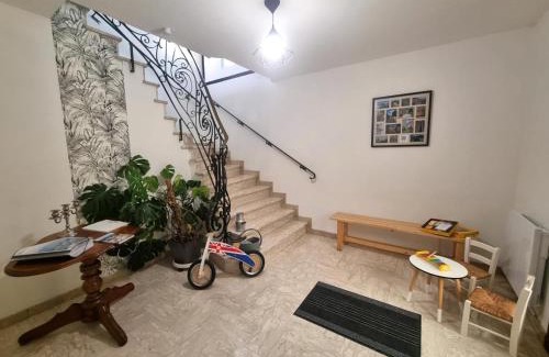 Roanne House | Gîte spacieux à Roanne avec balcon et terrasse - FR-1-496-337