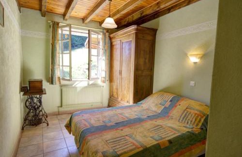 La Versanne House | Gîte spacieux en forêt avec terrasse, cheminée et animaux admis - FR-1-496-280