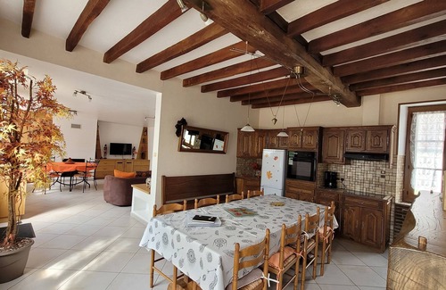 Aix-Villemaur-Palis House | Gîte Voyage, voyages tout confort à la ferme