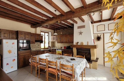 Aix-Villemaur-Palis House | Gîte Voyage, voyages tout confort à la ferme