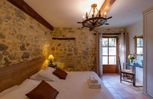 Nerac House | Gîtes de Pehillo - Piscine & vacances nature à Nérac