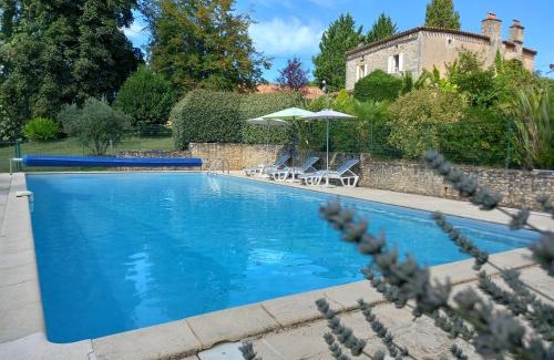 Sauveterre-la-Lemance House | Gîtes Lalaurie
