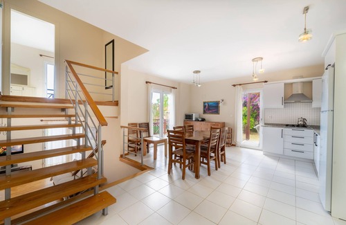Gocek Villa | Göcek'de Deniz ve Doğa Manzaralı 4+1 Villa Kiraz